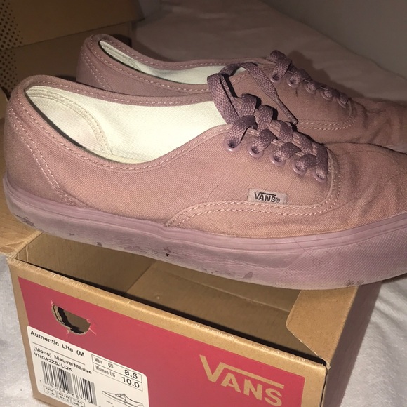 Vans - Picture 1 of 2